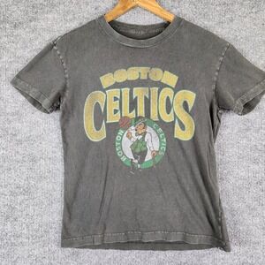 Abercrombie & Fitch T-Shirt Boston Celtics Graphic Mens XS Gray Relaxed Soft Tee